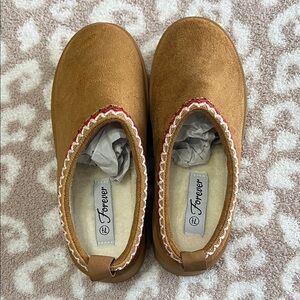 Platform fuzzy slipper shoes